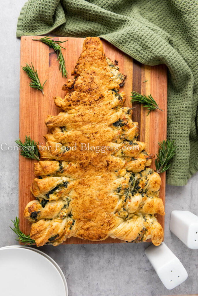 PLR Recipe - Spinach Pastry Christmas Tree