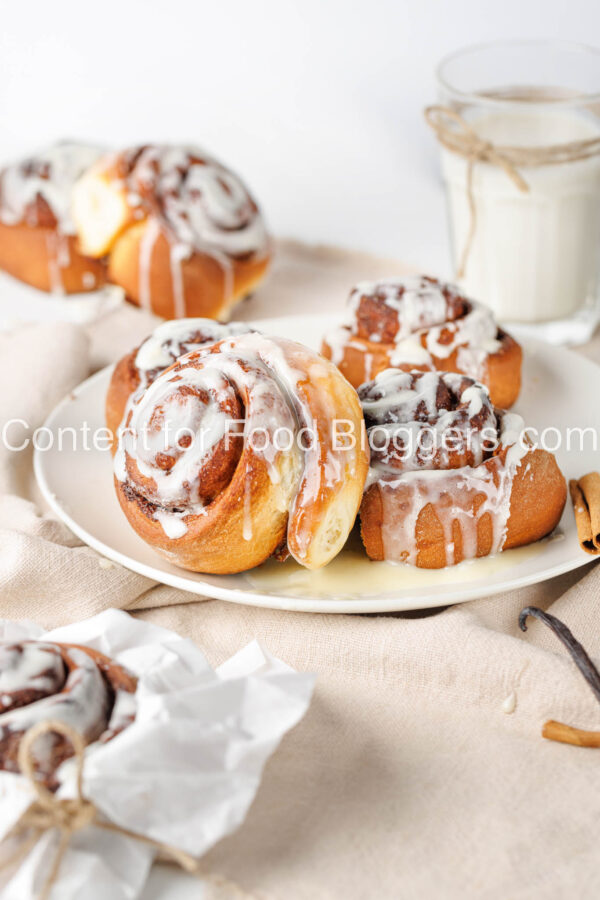 PLR Recipe - Cinnamon Rolls with Cream Cheese Glaze