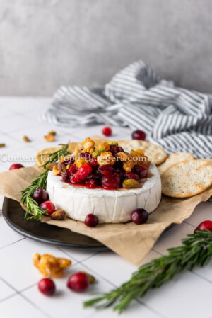 Semi-Exclusive Baked Brie with Cranberries, Caramelized Walnuts and Pistachio - Set 6