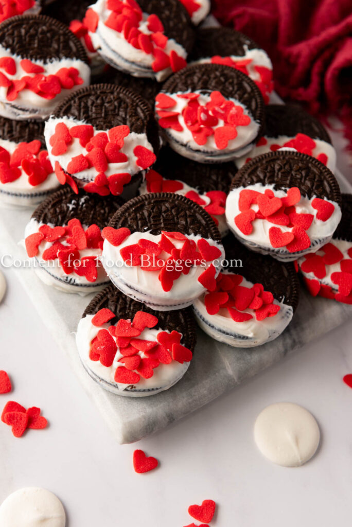 PLR Recipe - Valentine's Day Oreos