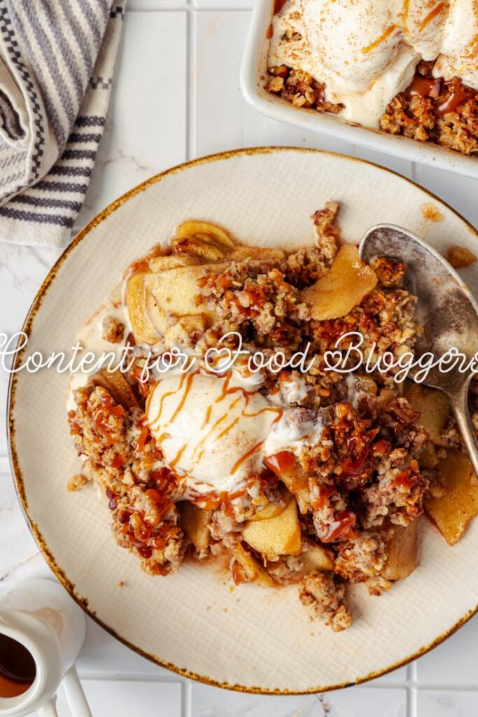 PLR Recipe - Apple Crisp with Vanilla Ice Cream