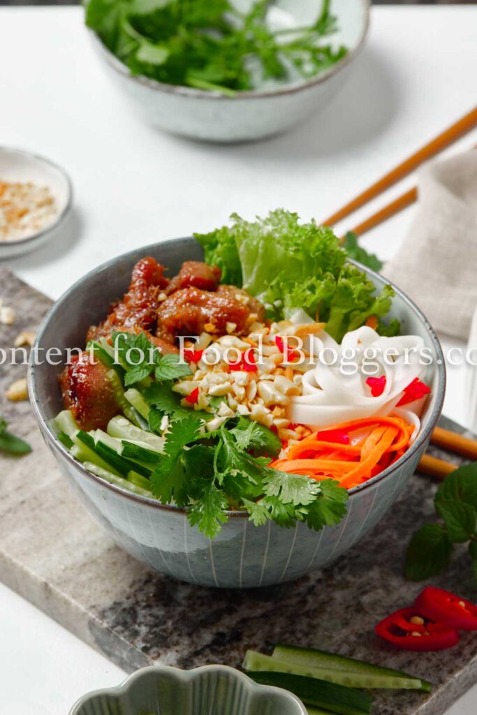 PLR Recipe - Vietnamese Grilled Pork Rice Noodle Bowl (Bún Thịt Nướng)