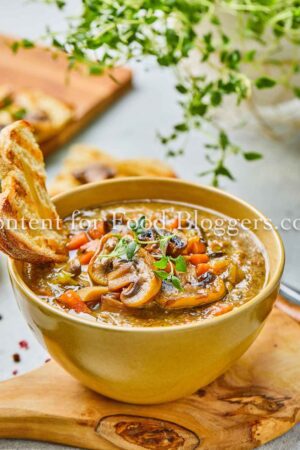 Exclusive Recipe - Creamless Mushroom Soup