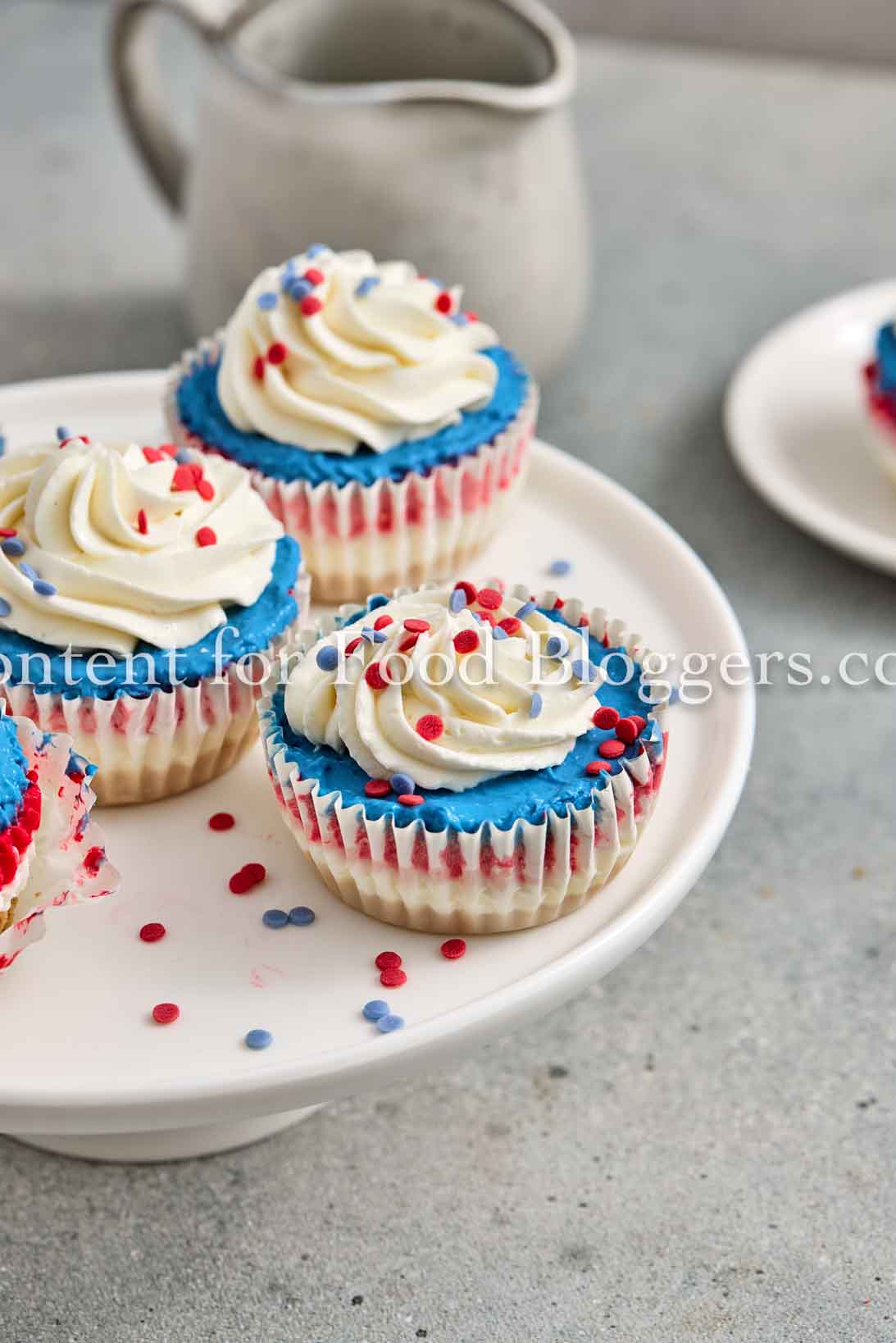 Exclusive Recipe – 4th of July Mini No-Bake Cheesecakes